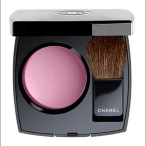 CHANEL Narcisse Blush 44